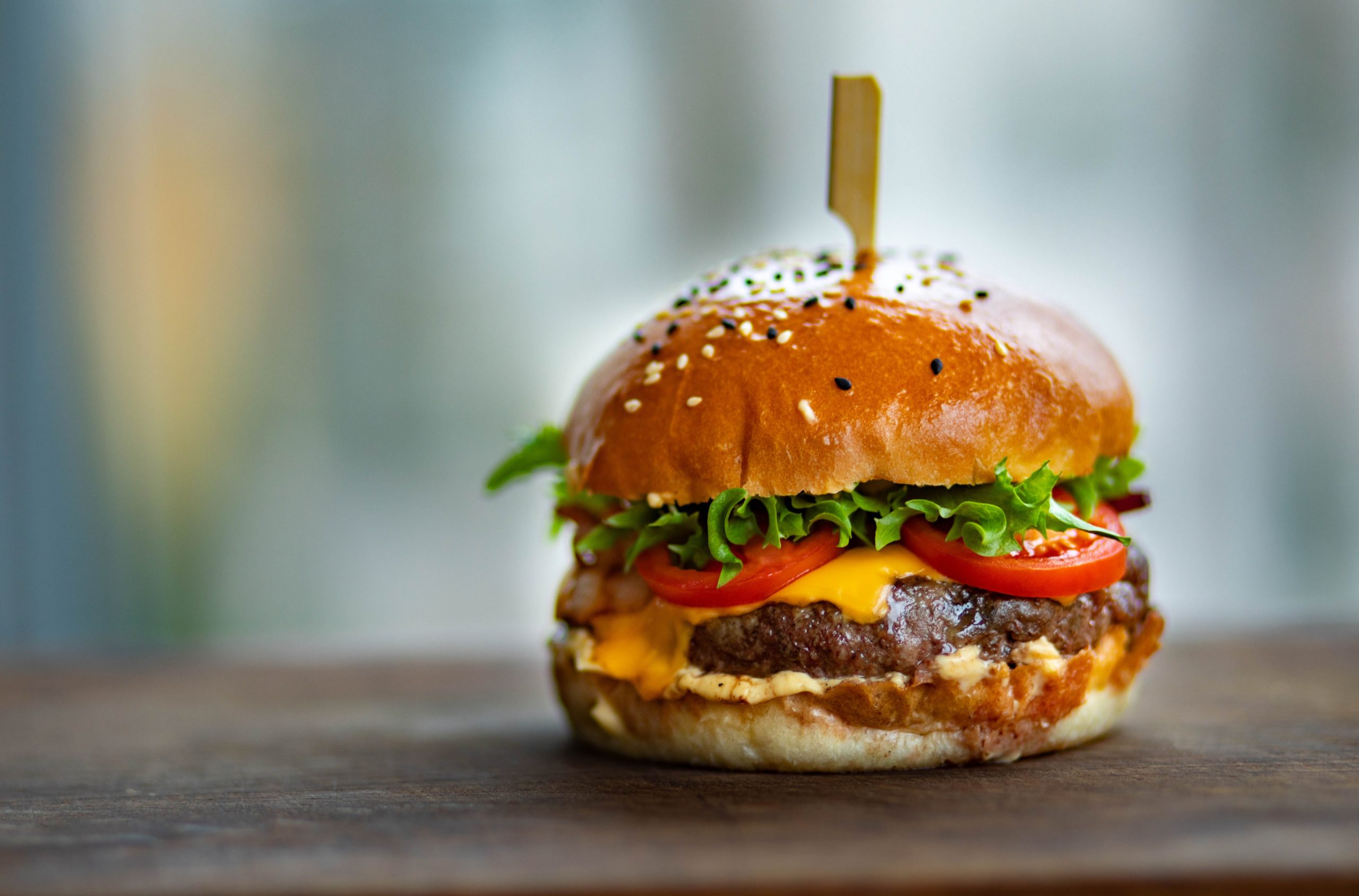 Look-East-meat-alternative-burger-hamburger